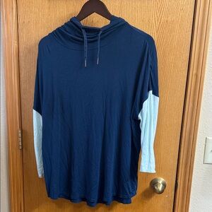 GAIAM Two-Tone Navy and Light Blue Hoodie XL